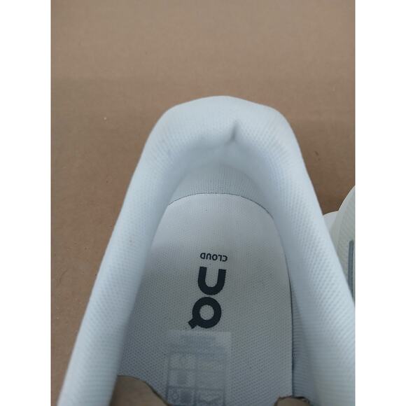 USED On Women's Cloud 5 Sneakers, Undyed-White, 11 Medium US - Picture 4 of 6